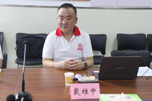 日出水了啊快点使劲动态图