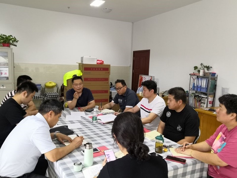 日出水了啊快点使劲动态图