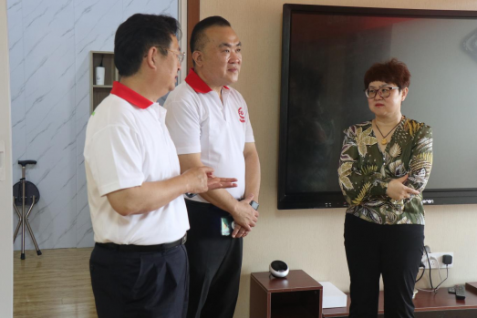 日出水了啊快点使劲动态图