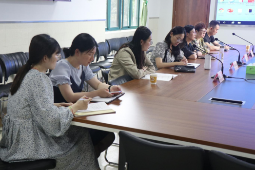 日出水了啊快点使劲动态图