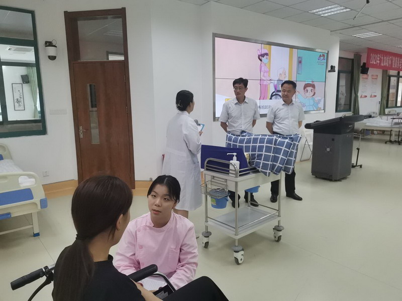 日出水了啊快点使劲动态图