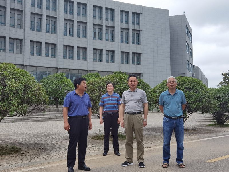 日出水了啊快点使劲动态图