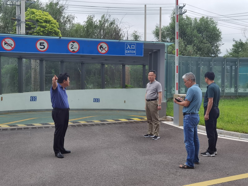 日出水了啊快点使劲动态图