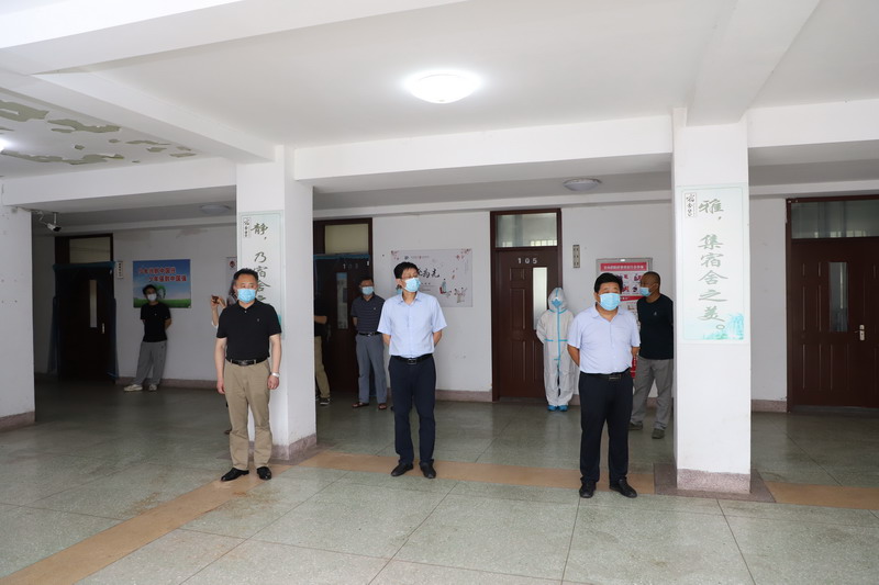 日出水了啊快点使劲动态图