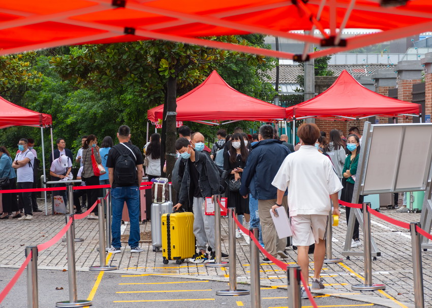 日出水了啊快点使劲动态图