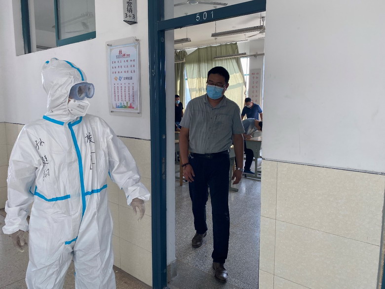 日出水了啊快点使劲动态图