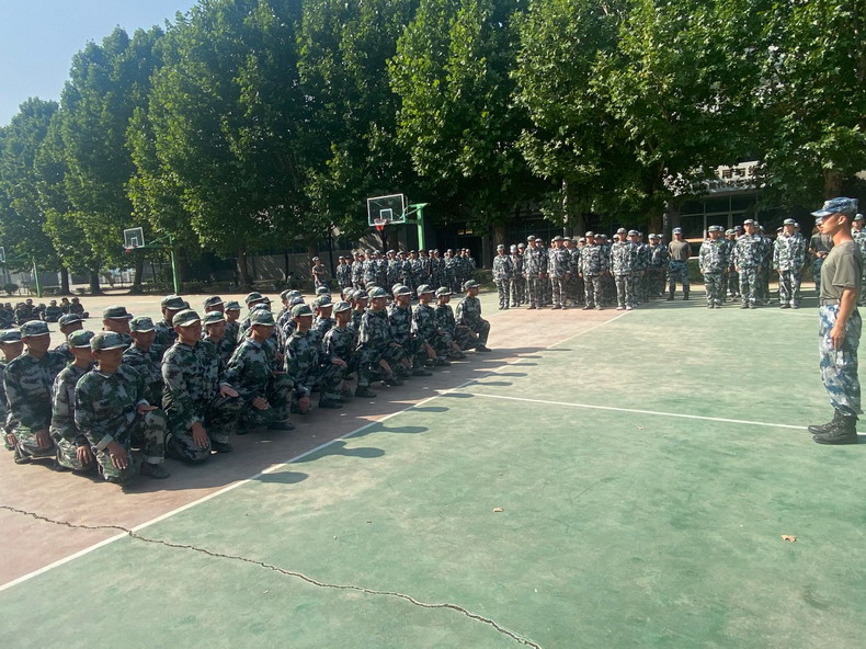 日出水了啊快点使劲动态图