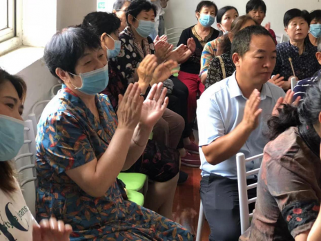 日出水了啊快点使劲动态图