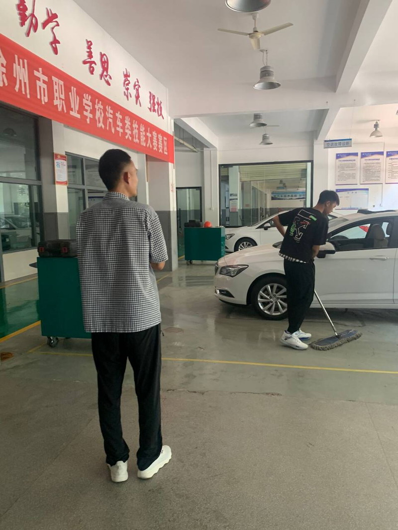 日出水了啊快点使劲动态图