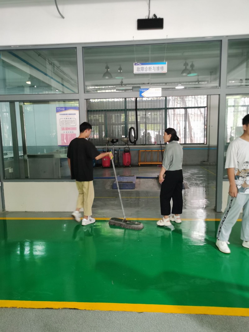 日出水了啊快点使劲动态图