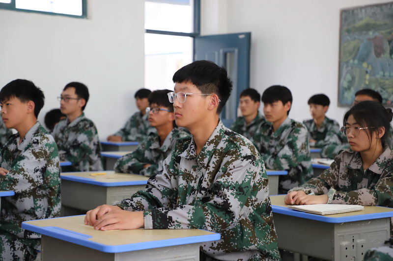 日出水了啊快点使劲动态图