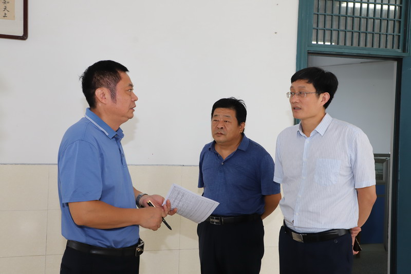 日出水了啊快点使劲动态图