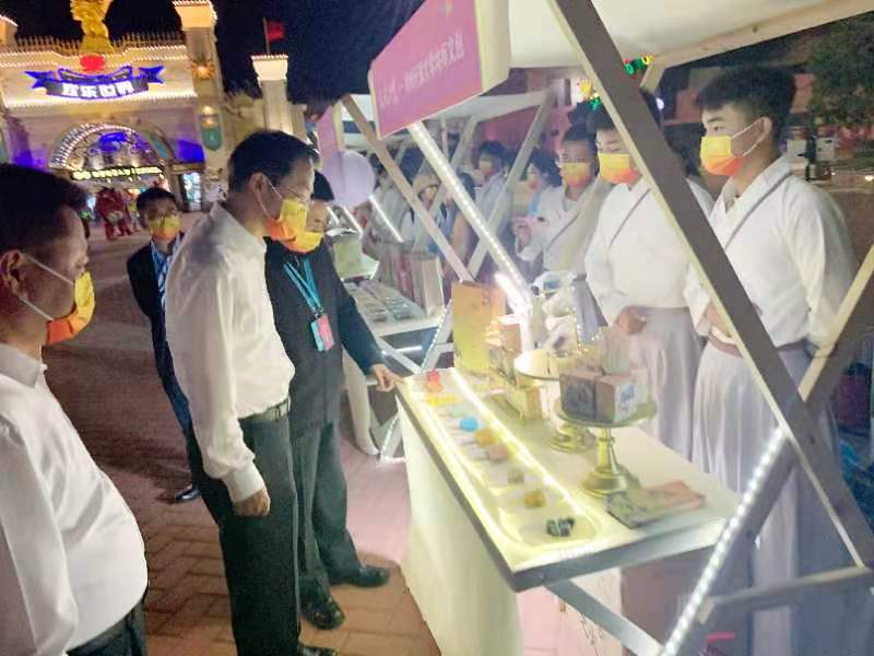 日出水了啊快点使劲动态图