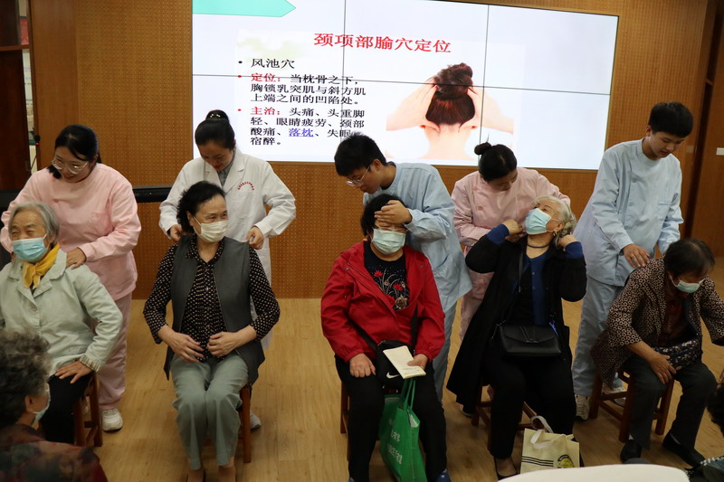 日出水了啊快点使劲动态图