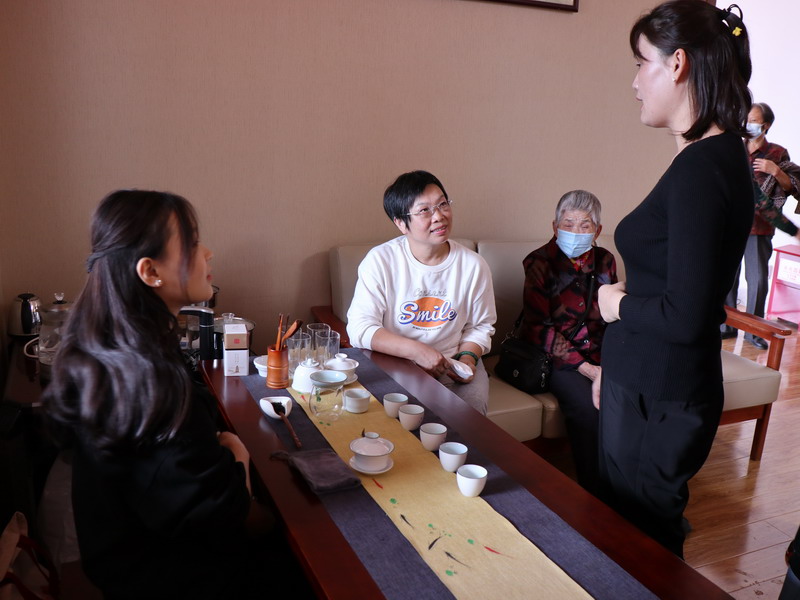 日出水了啊快点使劲动态图