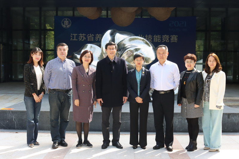 日出水了啊快点使劲动态图