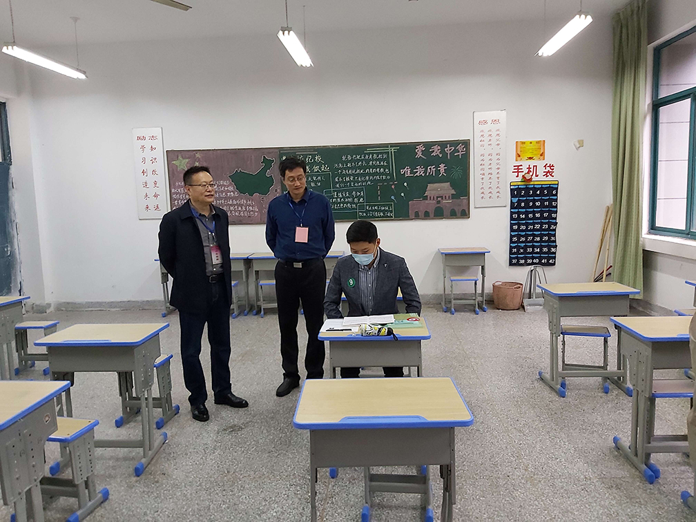 日出水了啊快点使劲动态图