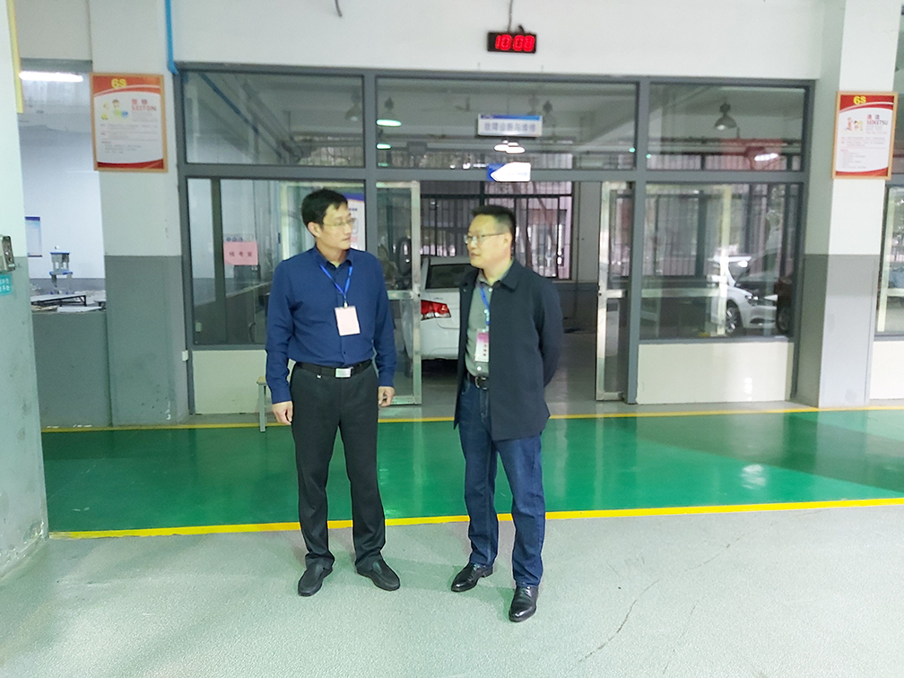 日出水了啊快点使劲动态图