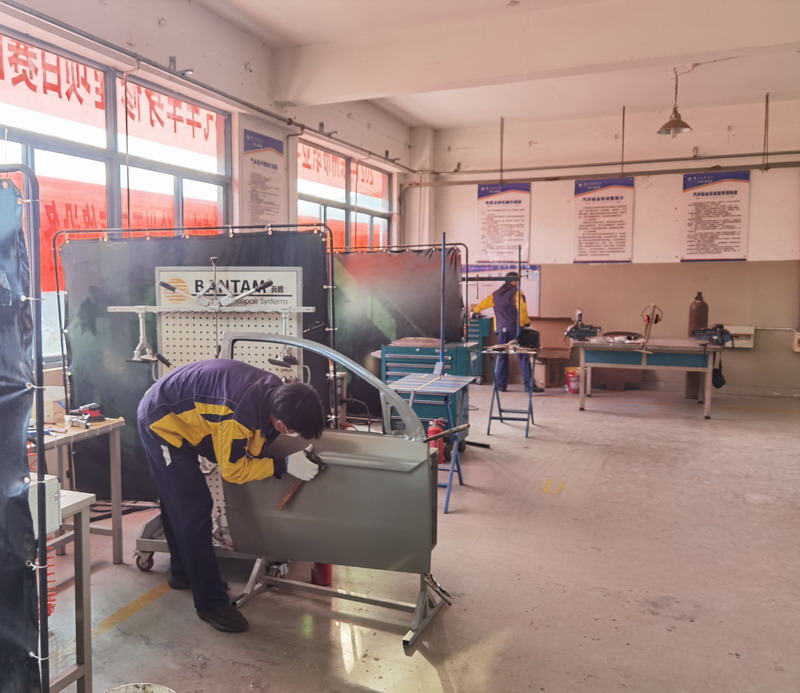 日出水了啊快点使劲动态图