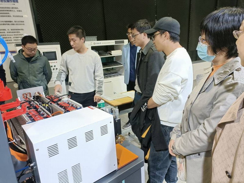 日出水了啊快点使劲动态图