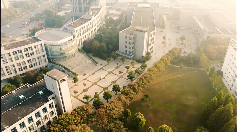 日出水了啊快点使劲动态图