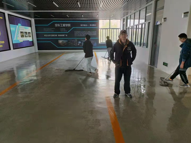 日出水了啊快点使劲动态图