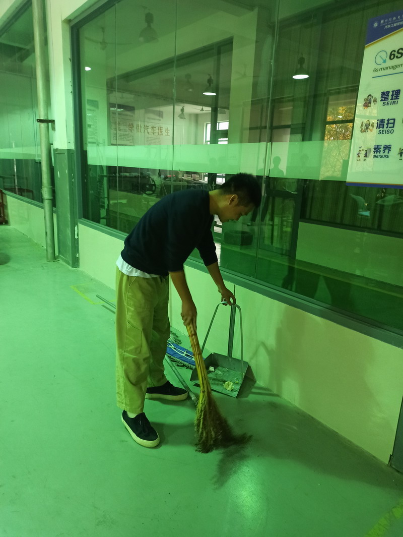 日出水了啊快点使劲动态图