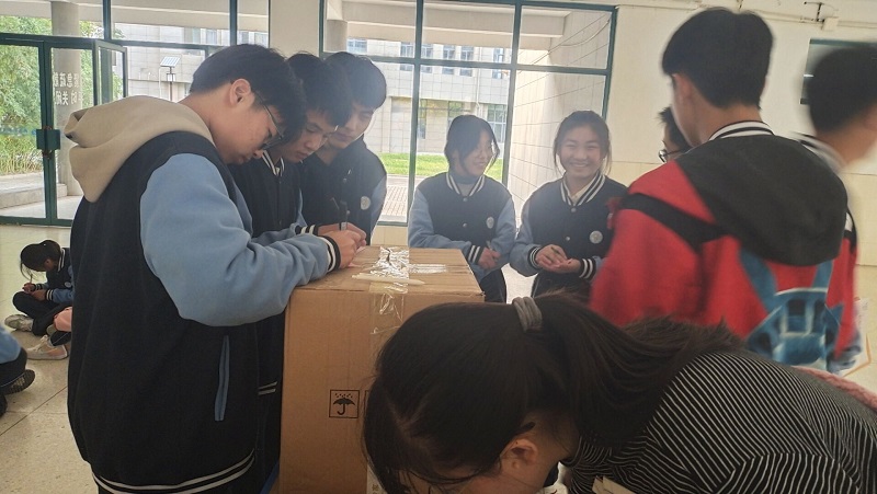 日出水了啊快点使劲动态图