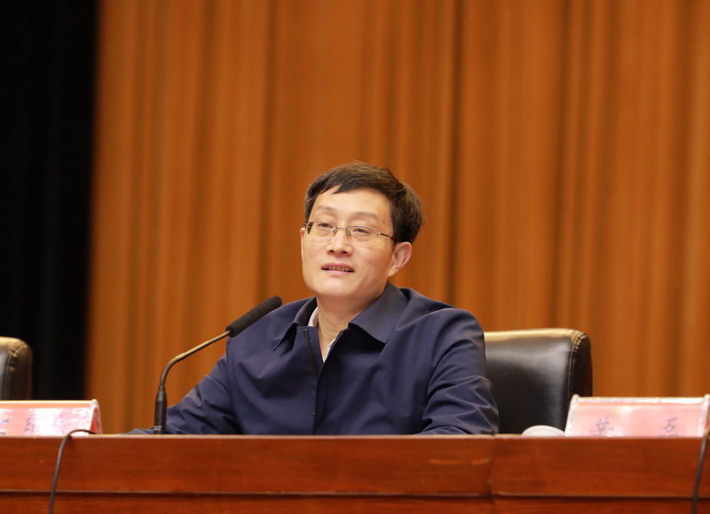 日出水了啊快点使劲动态图