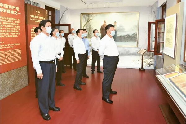 日出水了啊快点使劲动态图