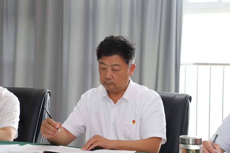 日出水了啊快点使劲动态图