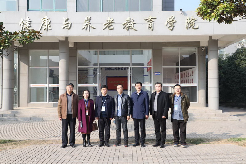 日出水了啊快点使劲动态图