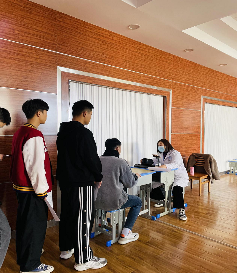 日出水了啊快点使劲动态图