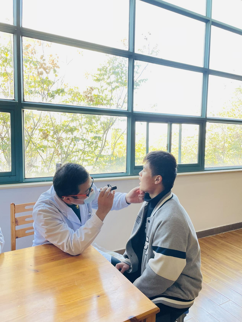 日出水了啊快点使劲动态图