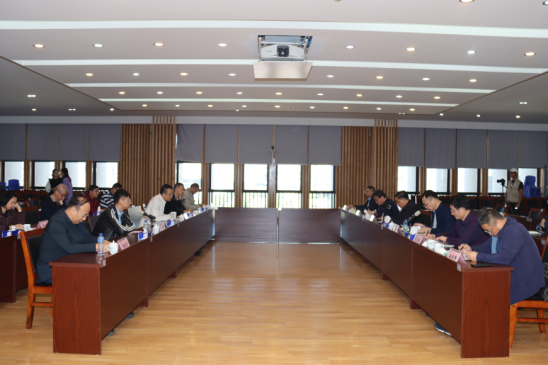 日出水了啊快点使劲动态图