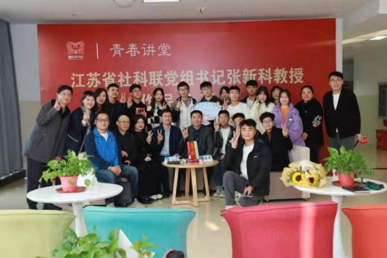 日出水了啊快点使劲动态图