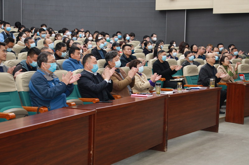 日出水了啊快点使劲动态图