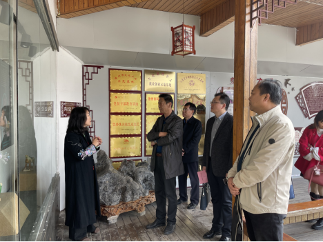 日出水了啊快点使劲动态图