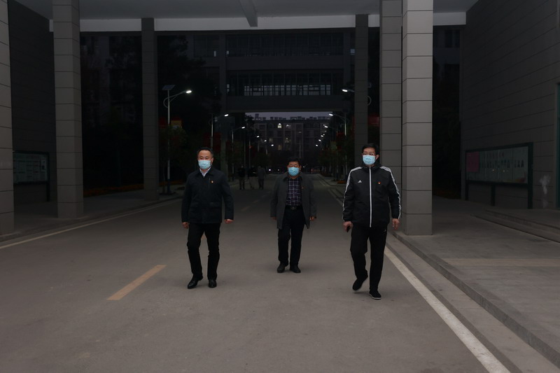 日出水了啊快点使劲动态图