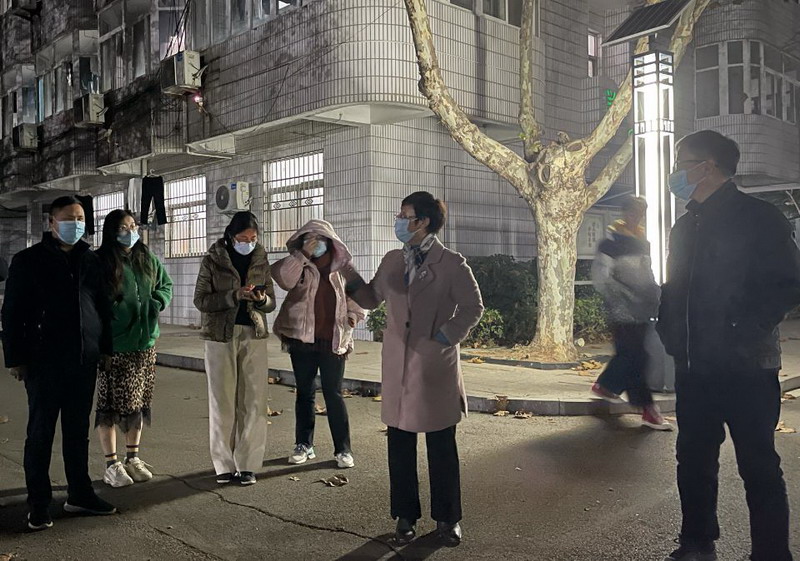 日出水了啊快点使劲动态图