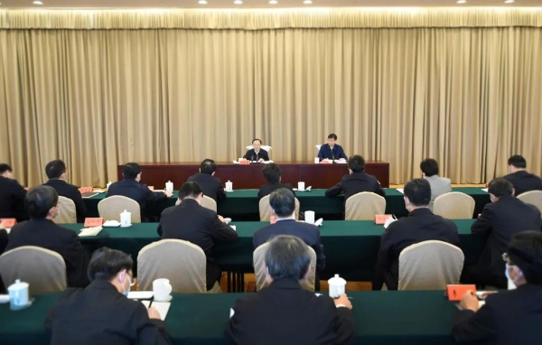 日出水了啊快点使劲动态图