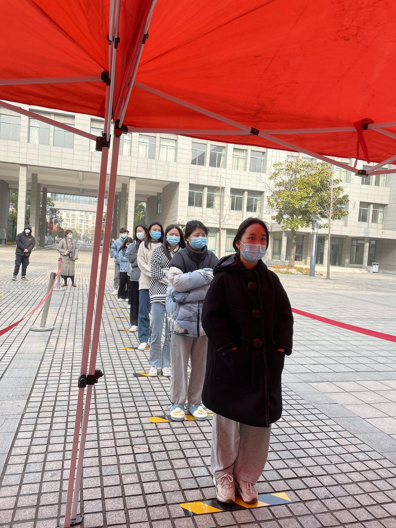 日出水了啊快点使劲动态图