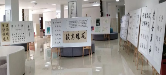 日出水了啊快点使劲动态图