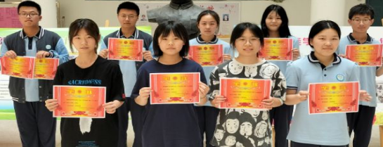 日出水了啊快点使劲动态图