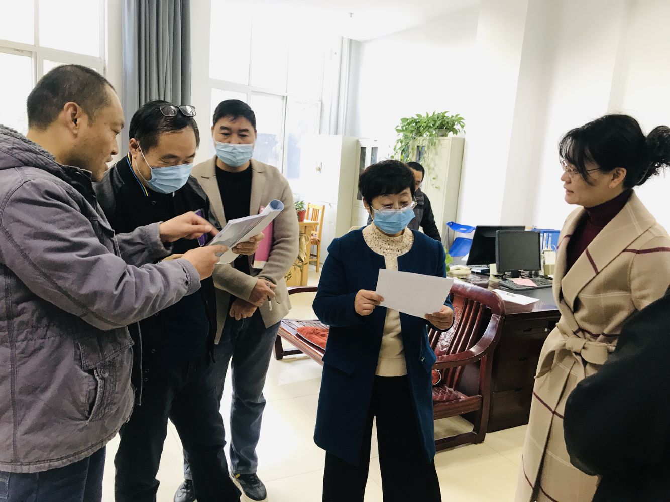 日出水了啊快点使劲动态图