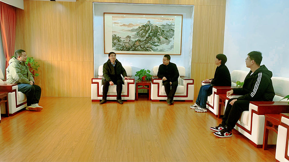 日出水了啊快点使劲动态图