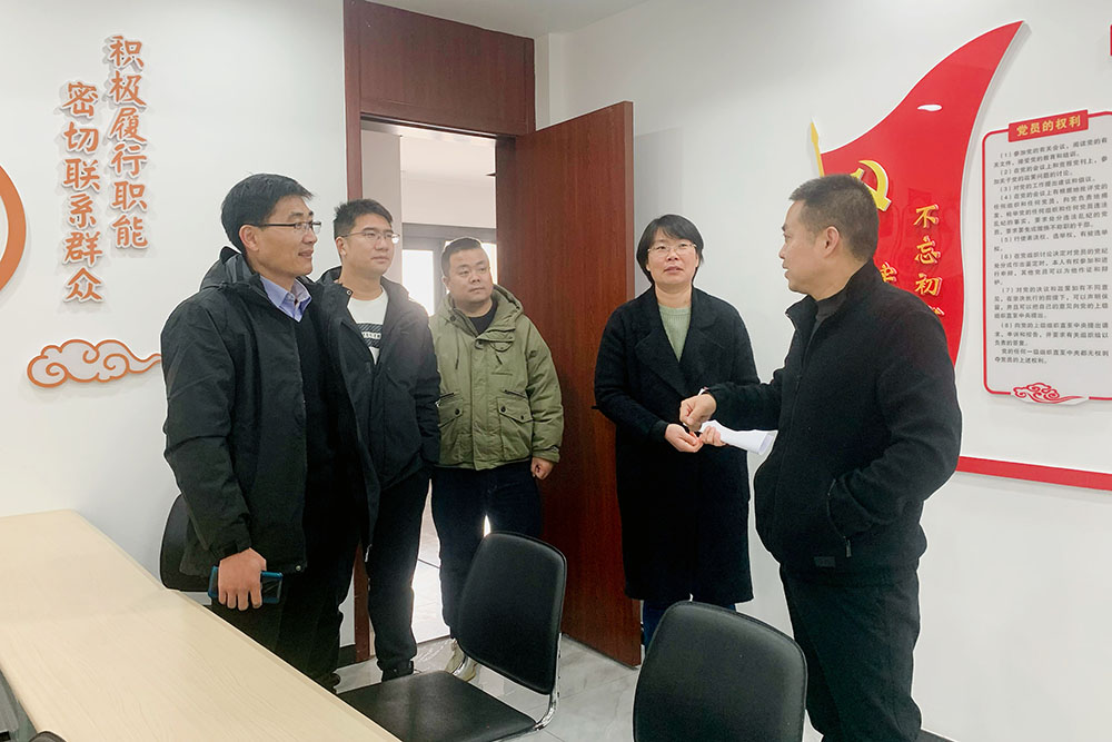 日出水了啊快点使劲动态图