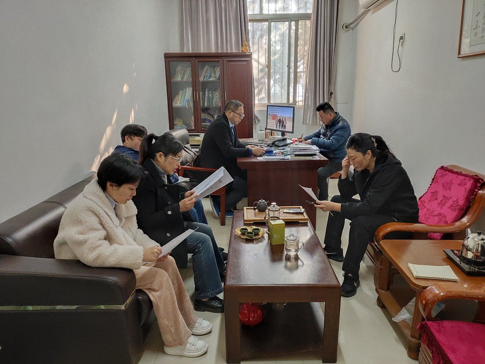 日出水了啊快点使劲动态图