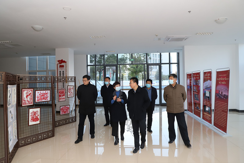 日出水了啊快点使劲动态图