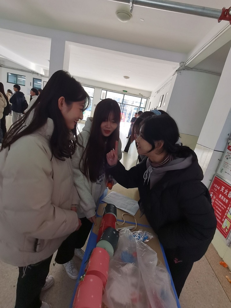 日出水了啊快点使劲动态图